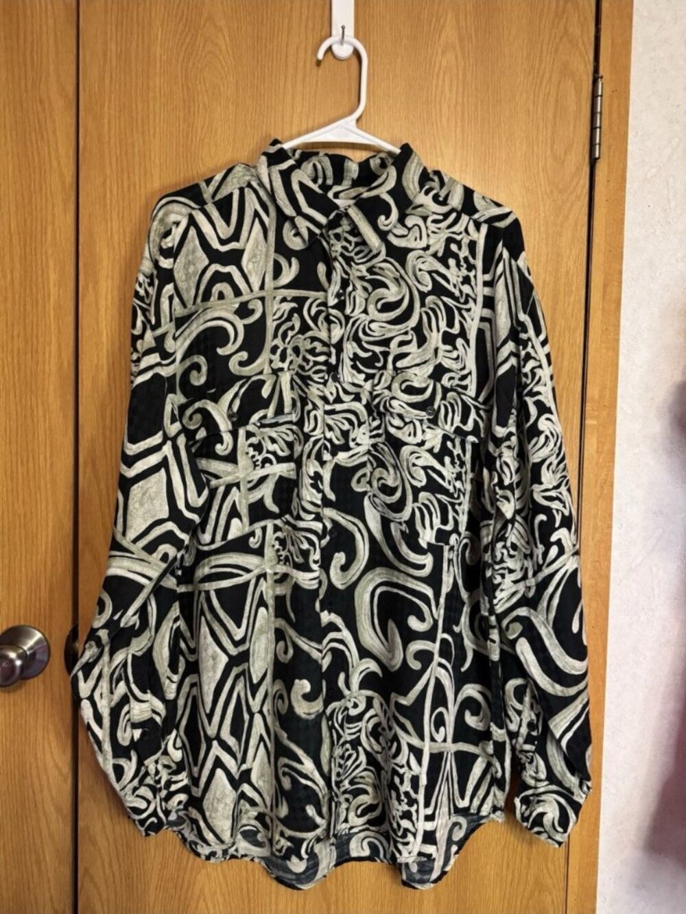 GOOUCH VTG Button Up Shirt LARGE Abstract Silk Art Lightweight Casual Beach